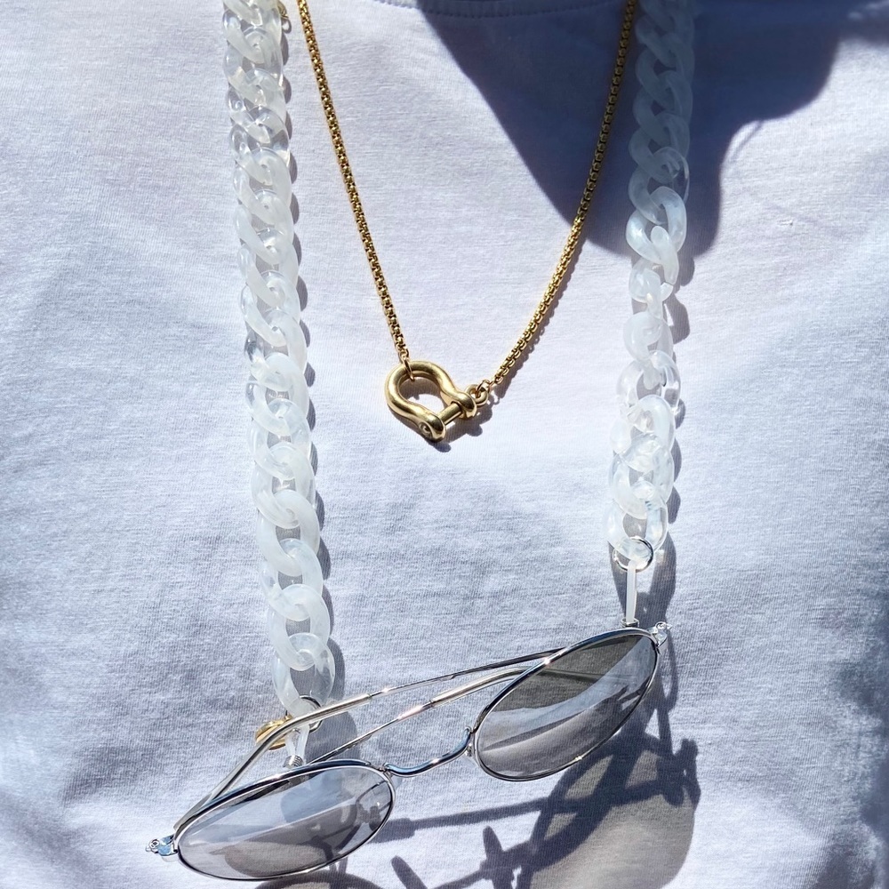 Sunglass chain